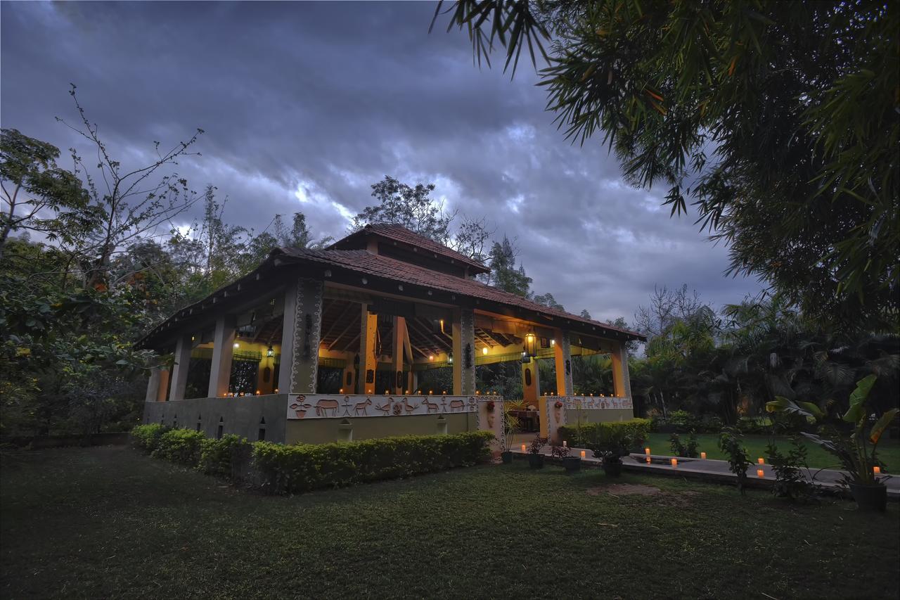 Tiger'S Den Resort Bandhavgarh National Park Bagian luar foto